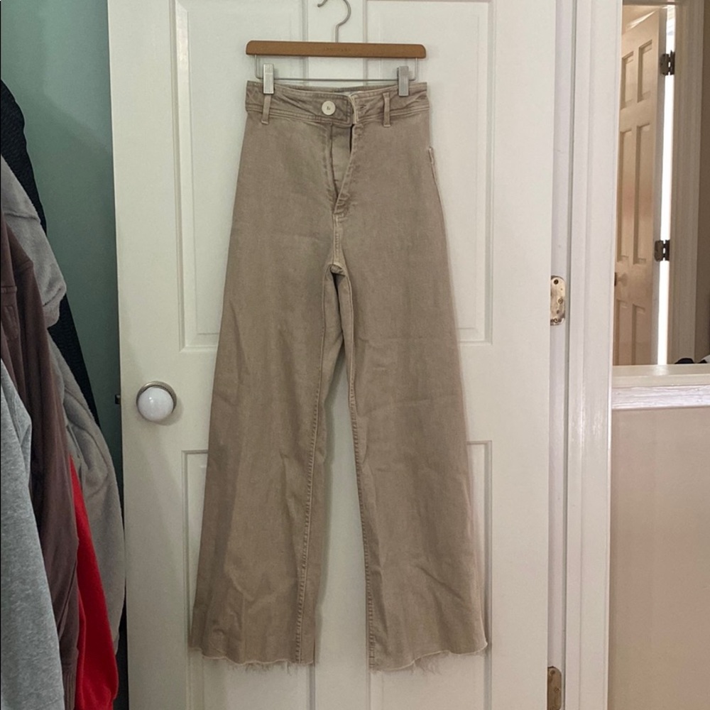 Zara Wide-Leg High-Rise Jeans in Beige - Picture 1 of 3
